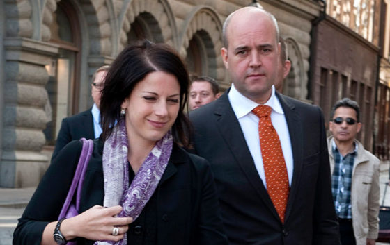 Fredrik Reinfeldt och Roberta Alenius väntar barn